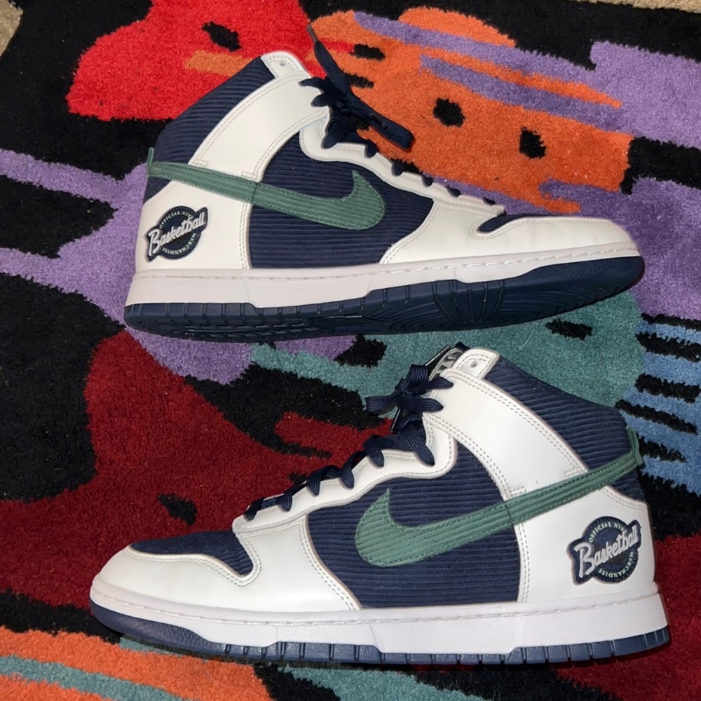 NIKE DUNK HIGH SPORTS SPECIALTIES